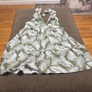 CUPSHE Green and White Leaf Print Dress